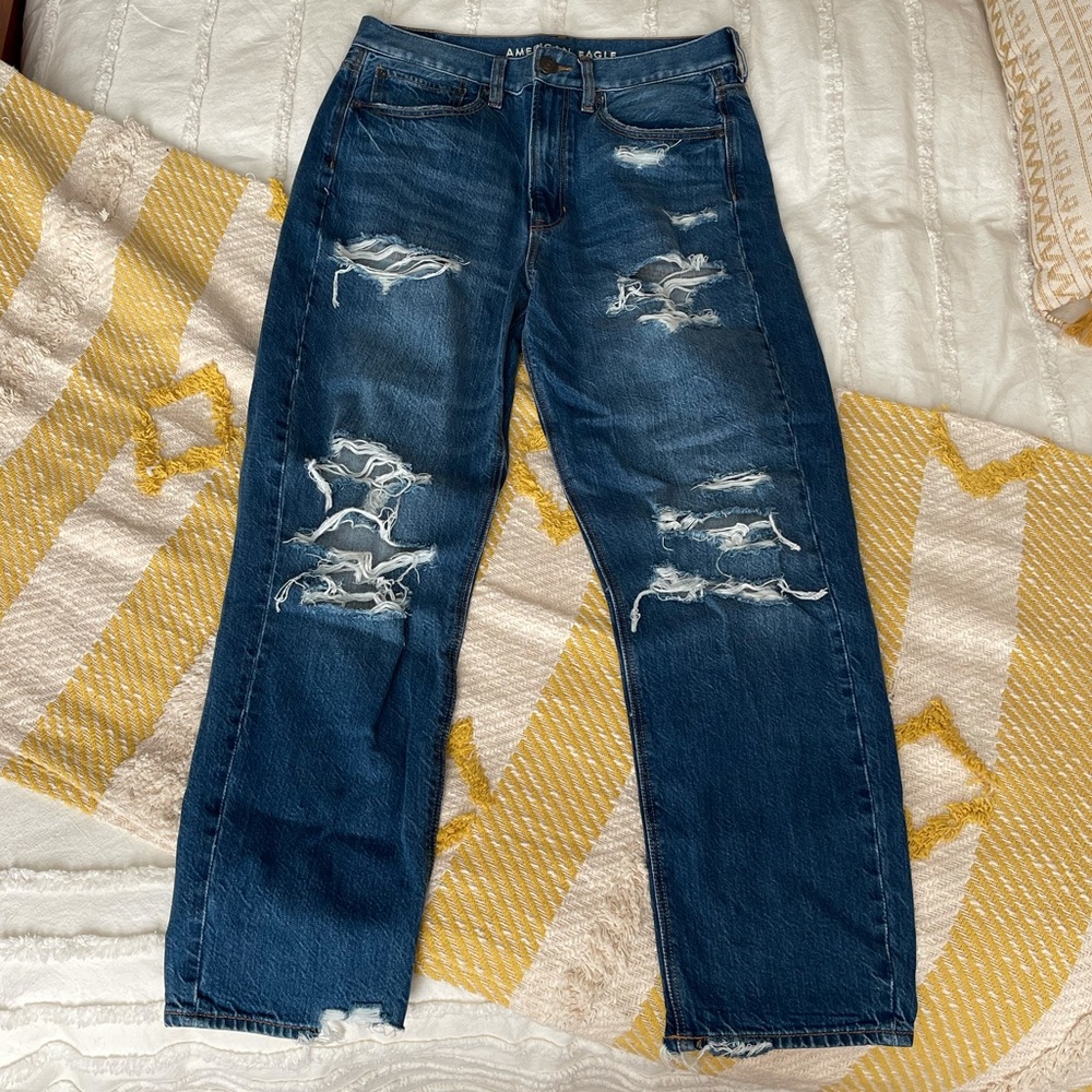 American Eagle 90s Boyfriend Jeans
